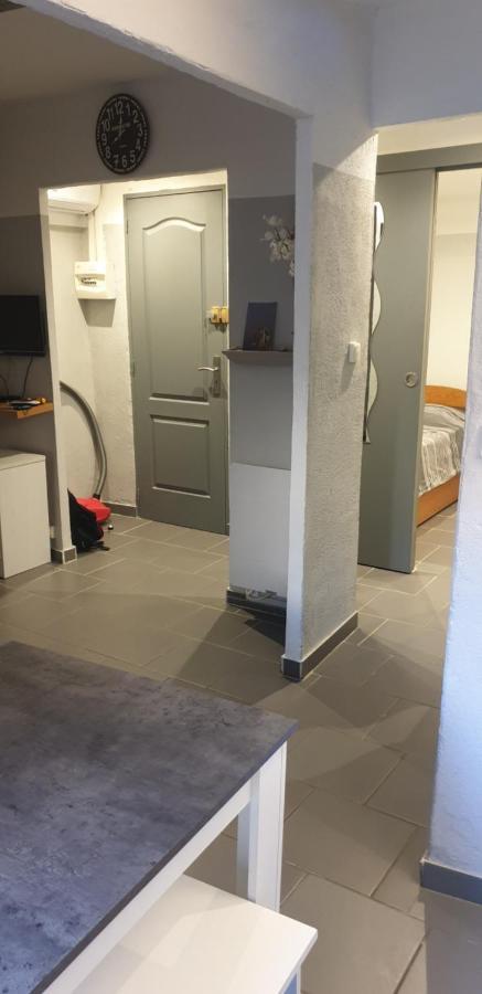 Ferienwohnung Bienvenue Au Centre Ville Arles Exterior foto